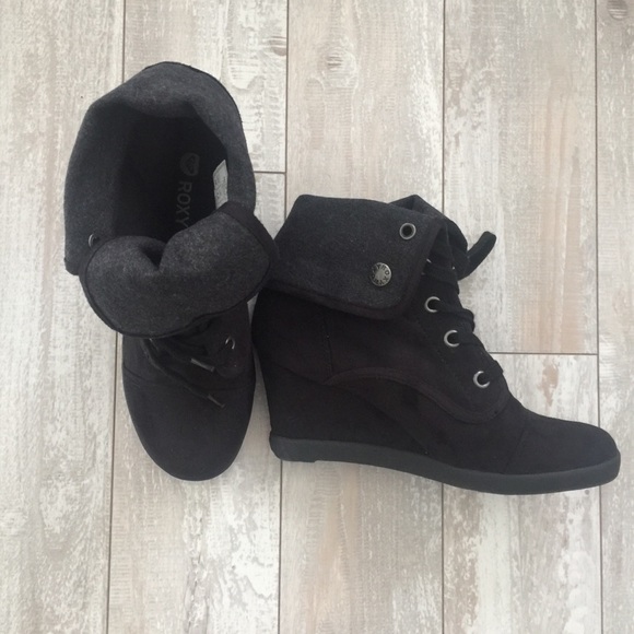roxy wedge boots